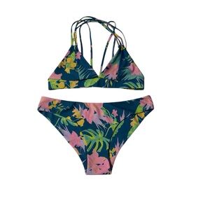 Kulani Kinis Tropical Floral Bikini Set – Size M Resortwear Vacation Holiday